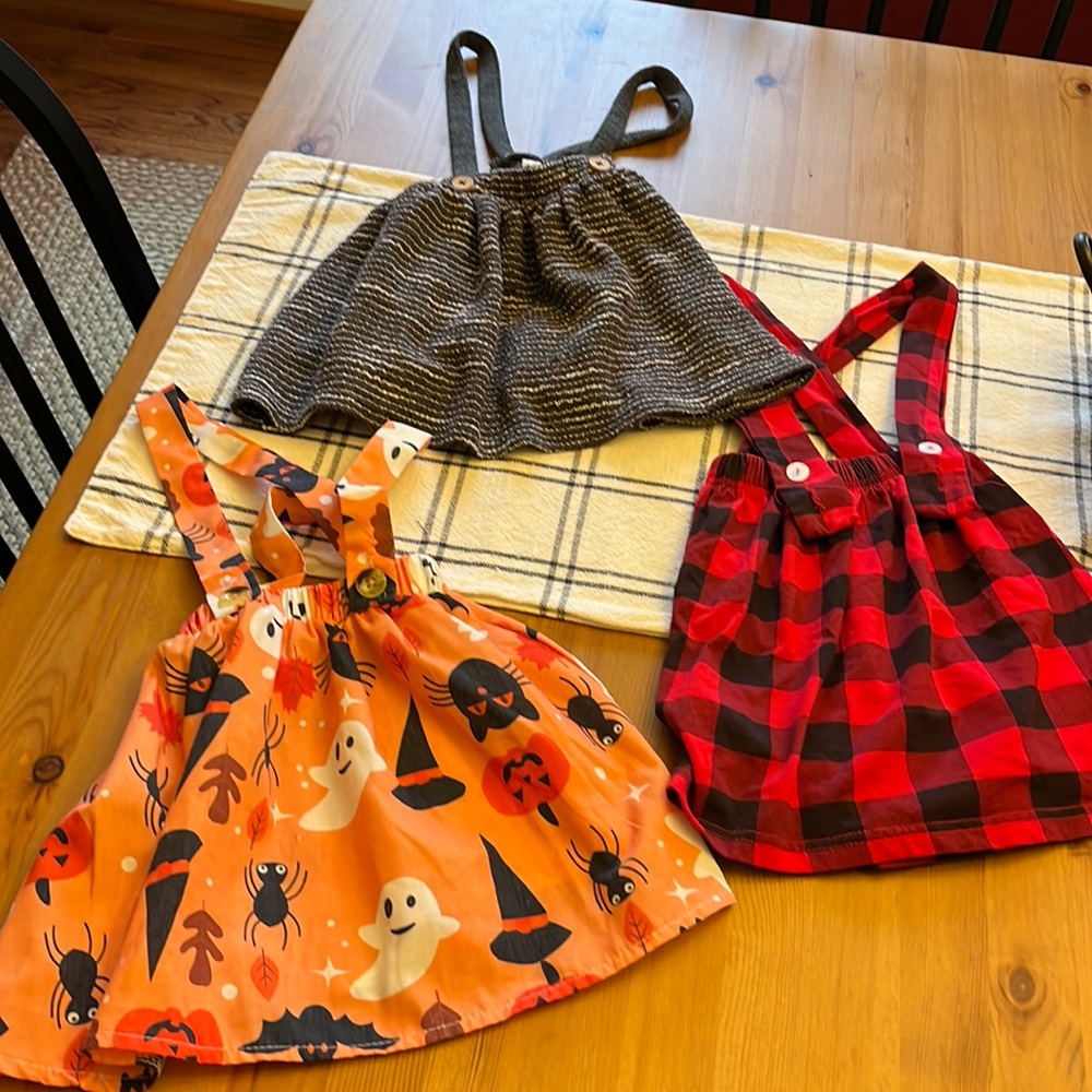 3 size 2 / 2/3 jumpers